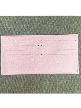 Louis Vuitton Felicie credit card holder RARE pink/lavender